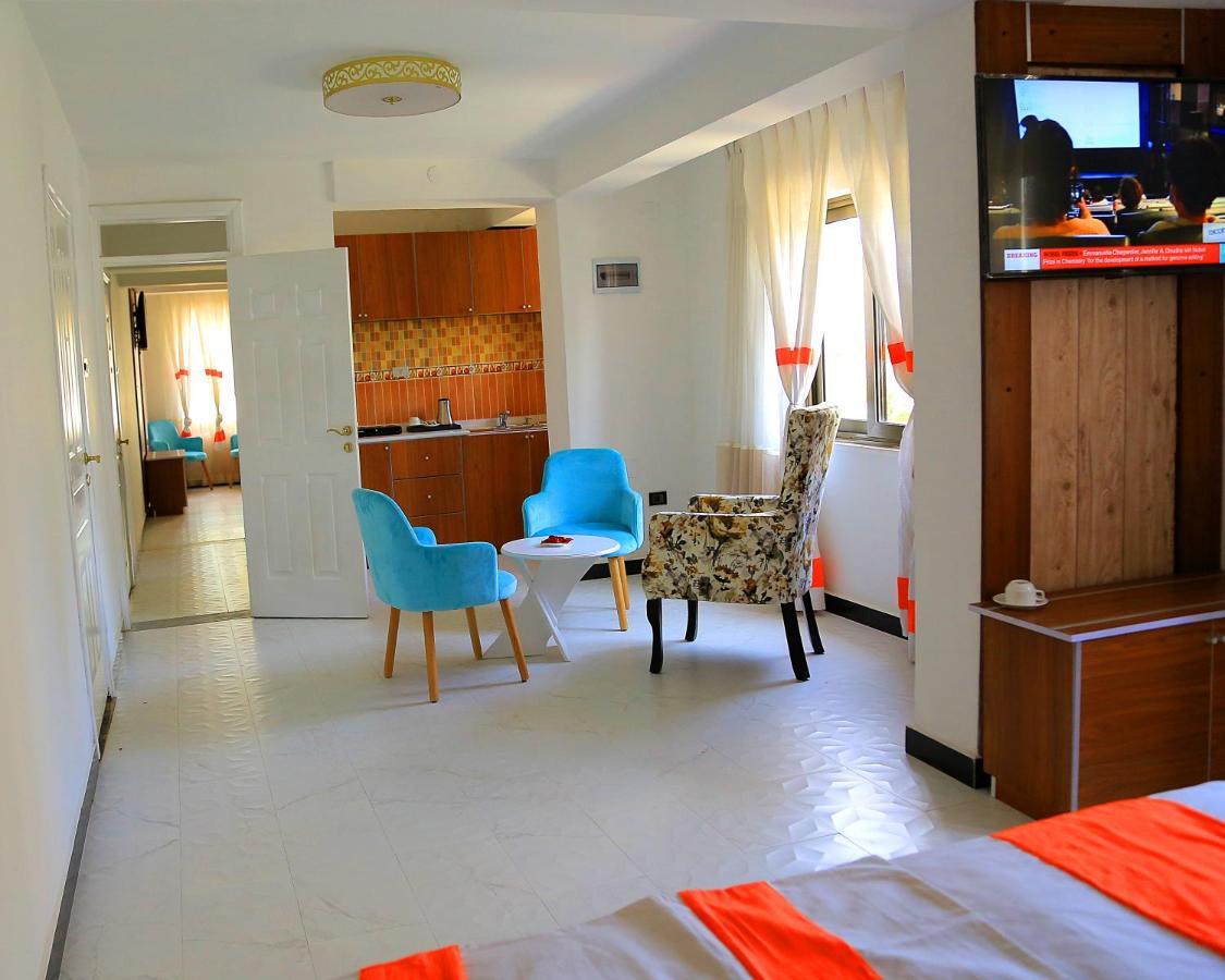 Abat Guest House Addis Ababa Exteriör bild